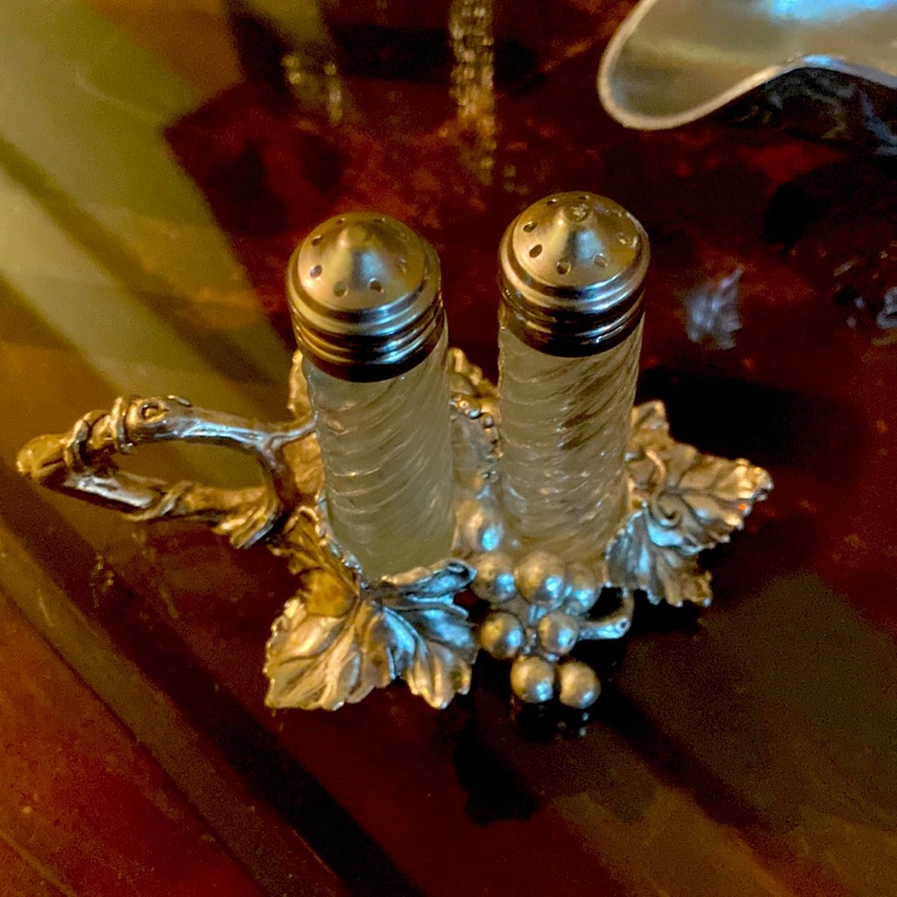 Arthur Court Grape Salt and Pepper Shake Set